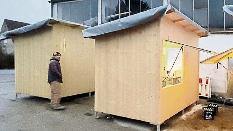 Skiclub baut drei neue Stände für den Christkindlmarkt