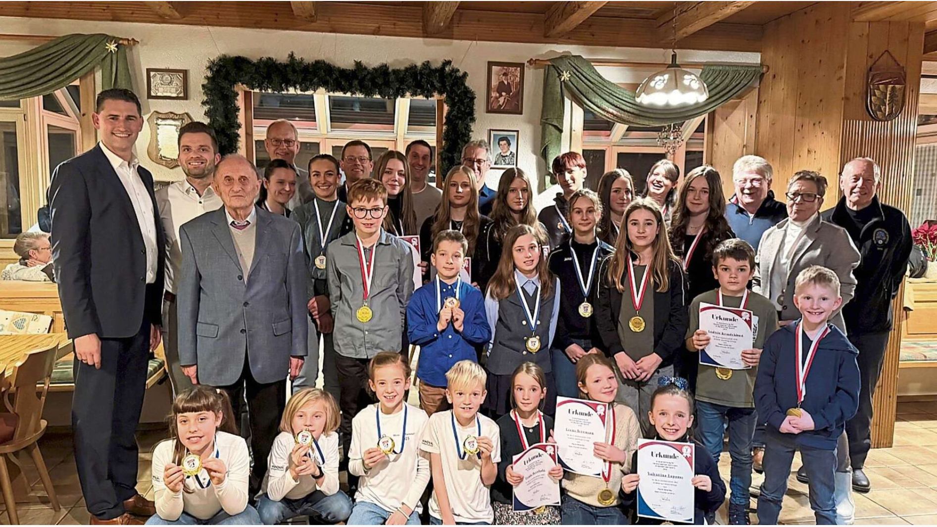 Marktgemeinde ehrt Sportlerinnen und Sportler